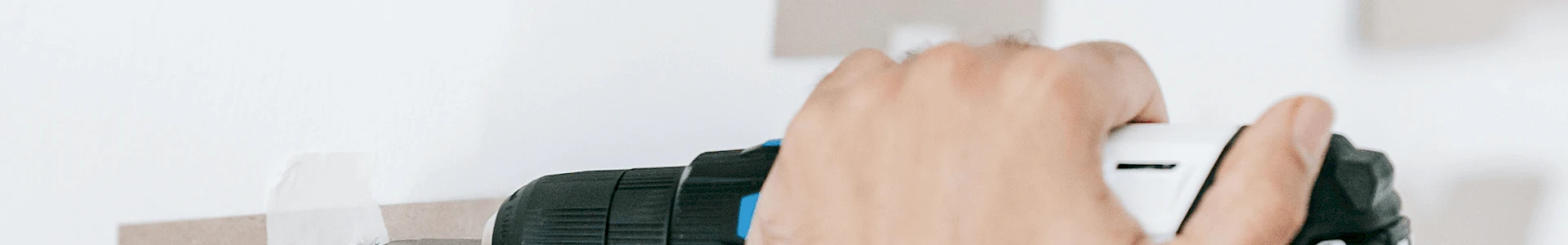 Servicios de mantenimiento para su hogar: desde pequeños trabajos hasta grandes proyectos. Montaje de muebles, colocación de decoraciones en las paredes, puertas, ventanas, cerraduras y mucho más.